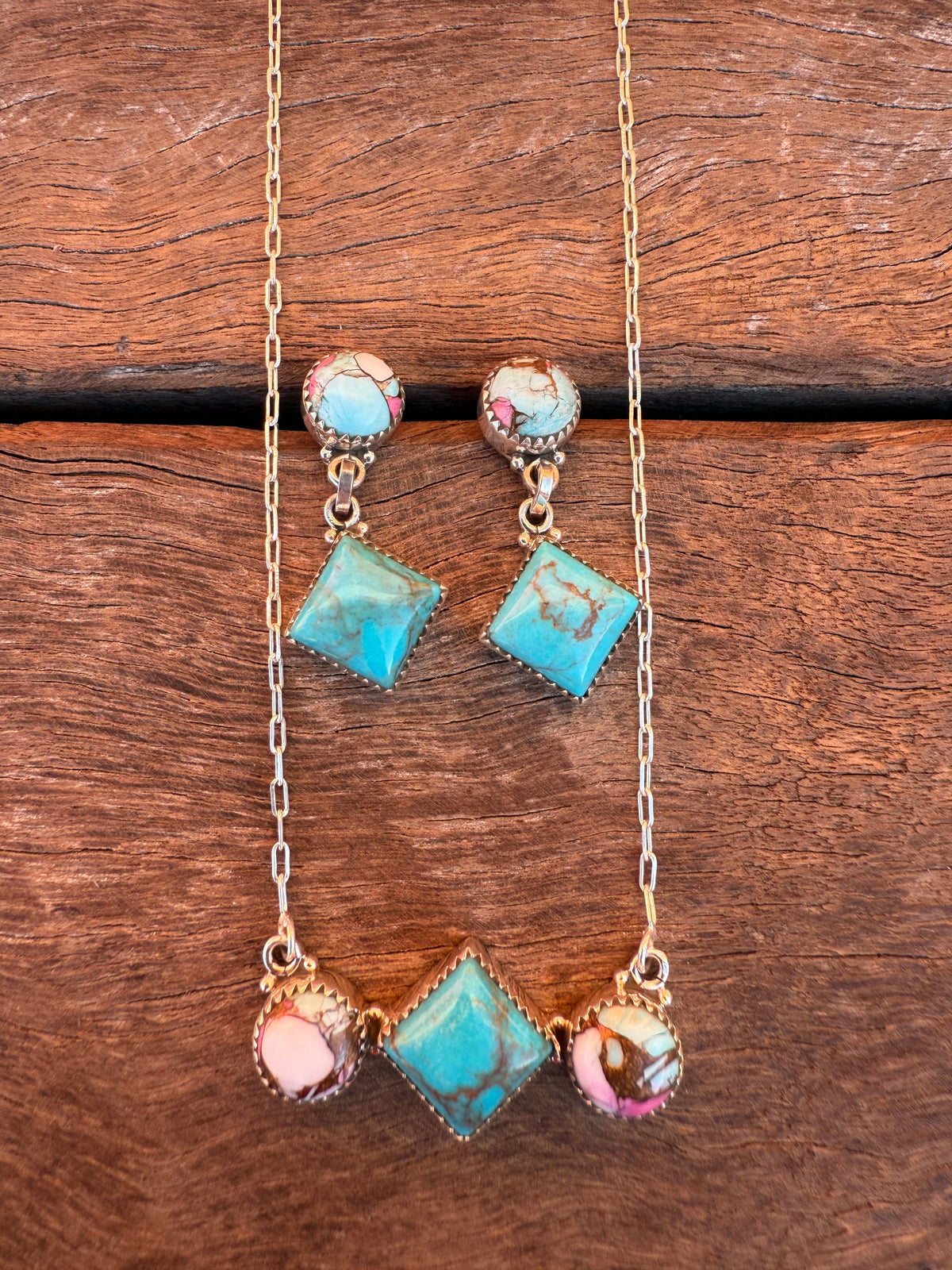 Braveheart Necklace & Earring Set - Pink Dahlia & Turquoise Stones
