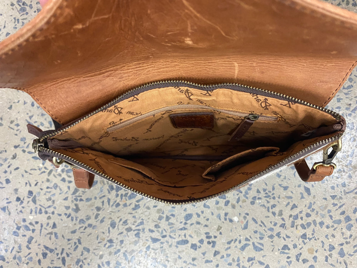 Sammy - Crossbody Cowhide