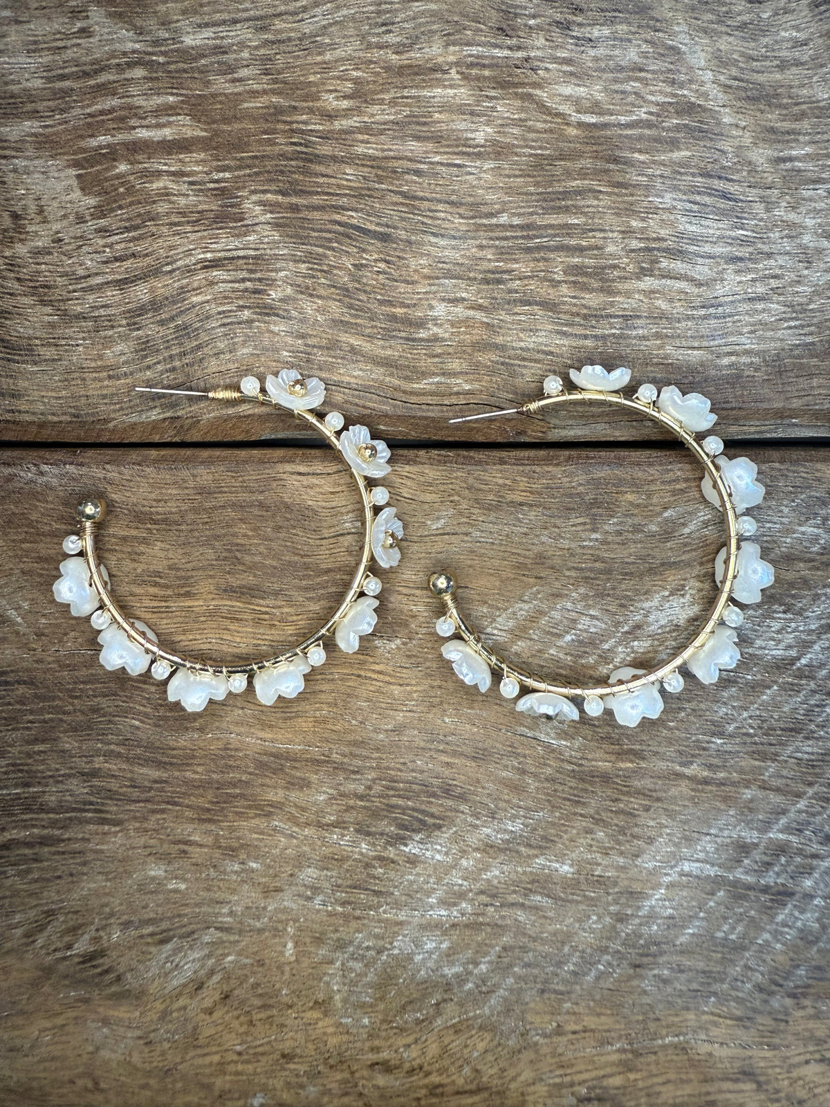 Earrings - Pearl Dainty Flower Hoop