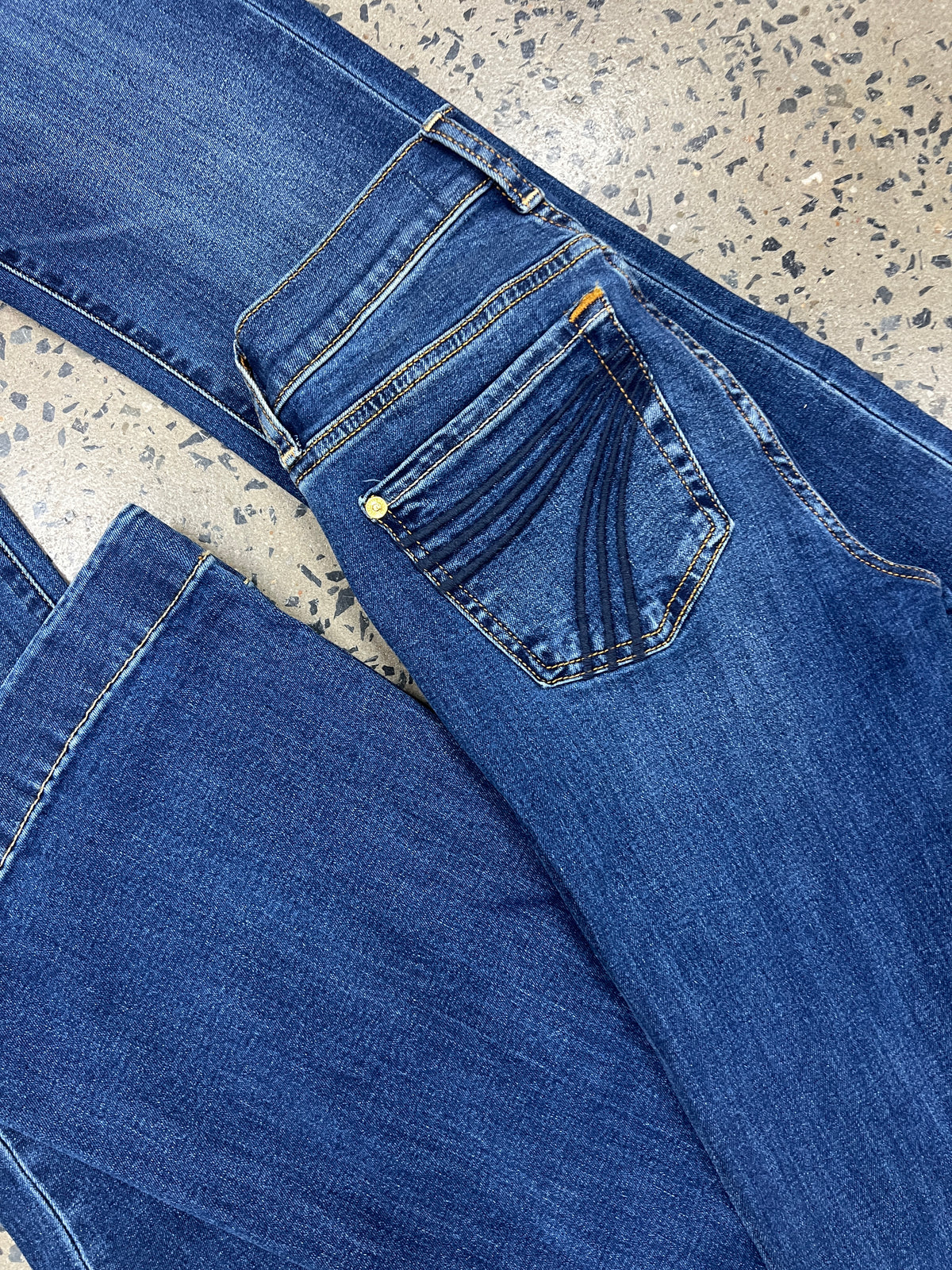 7 For All Mankind - Dojo Medium Melrose