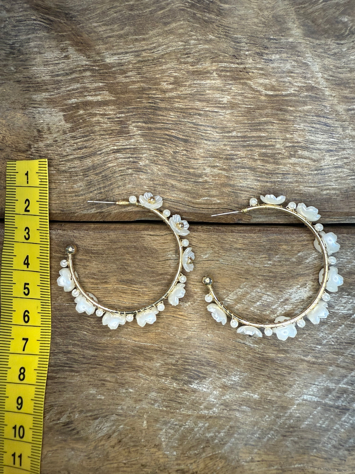 Earrings - Pearl Dainty Flower Hoop