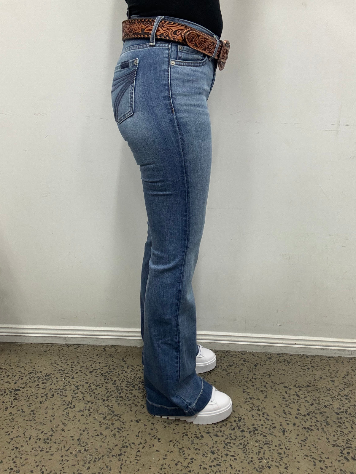 7 For All Mankind - Dojo Distress Authentic Light