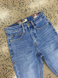 Rock & Roll Cowgirl Jeans - BW4HD07197 - Yoke Detail High Rise Bootcut