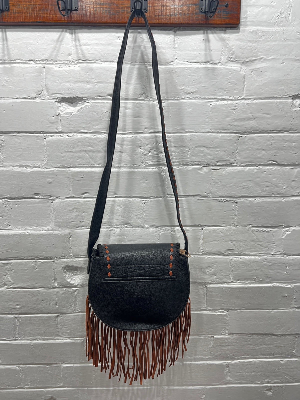 Sadie - Black & Tan Saddle Crossbody