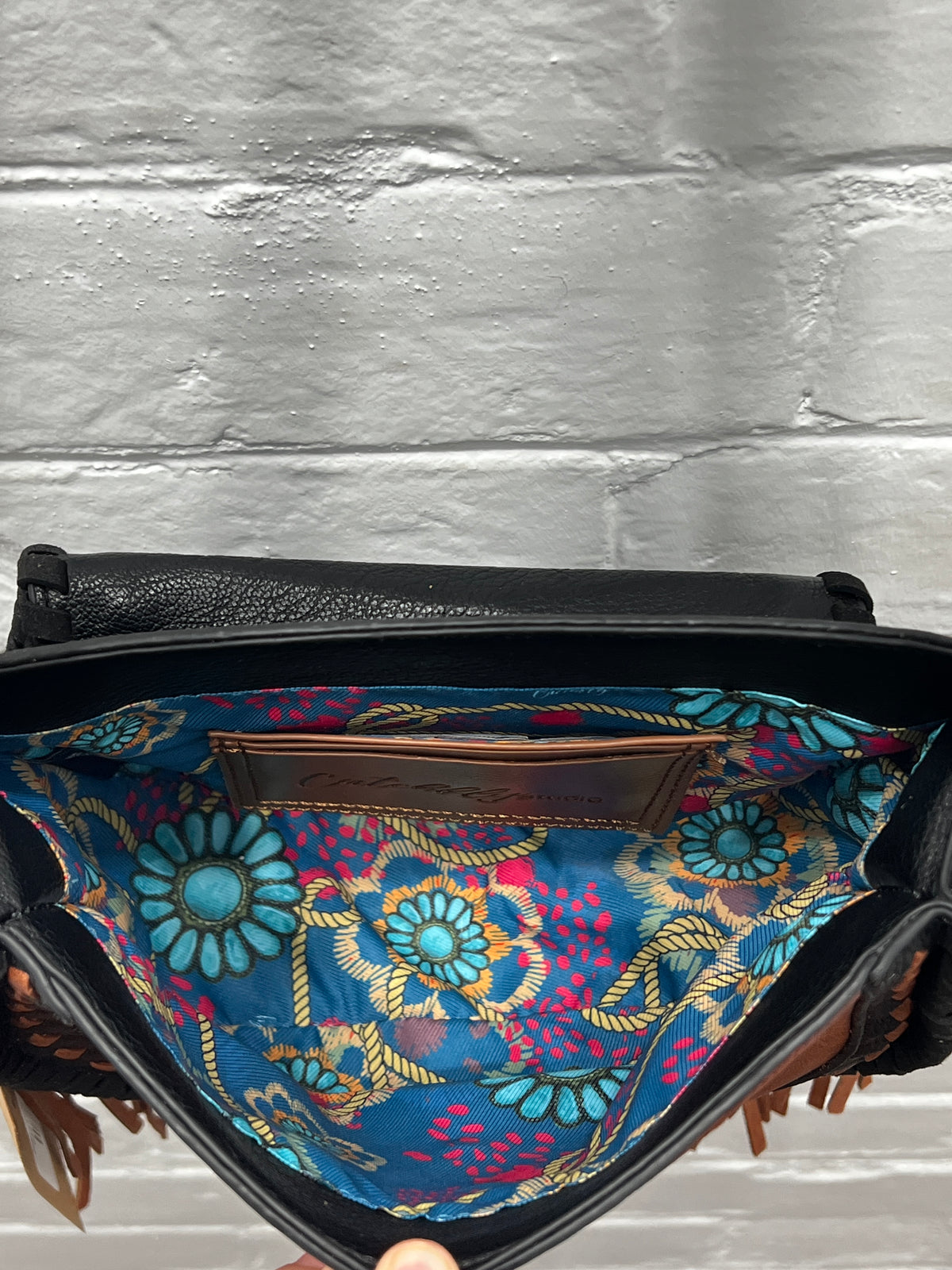 Sadie - Black & Tan Saddle Crossbody