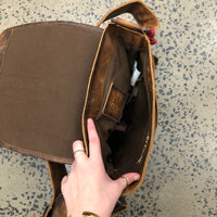 Vaquero Della Crossbody