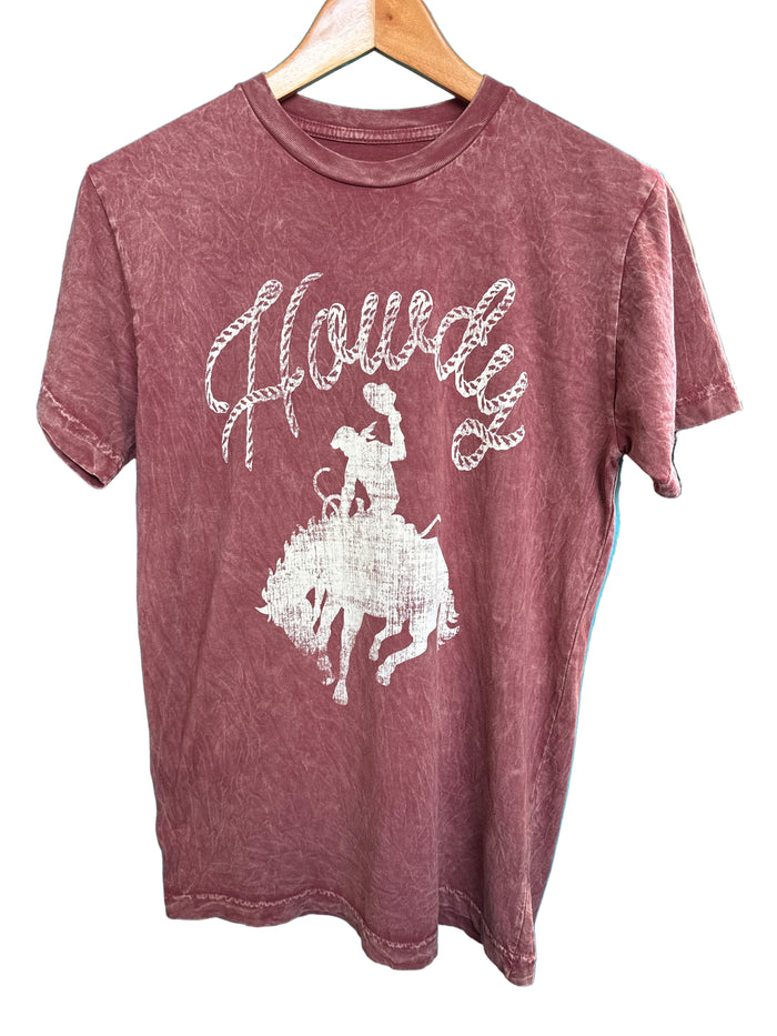 Howdy Graphic Tee - Vintage Wine