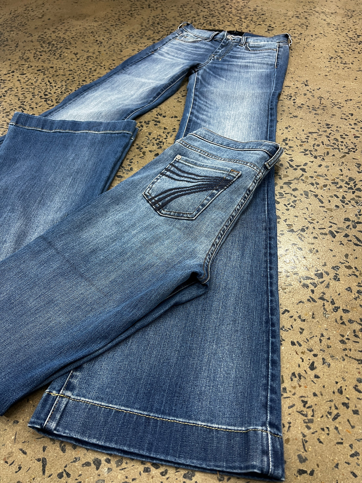 7 For All Mankind - Dojo Distress Authentic Light