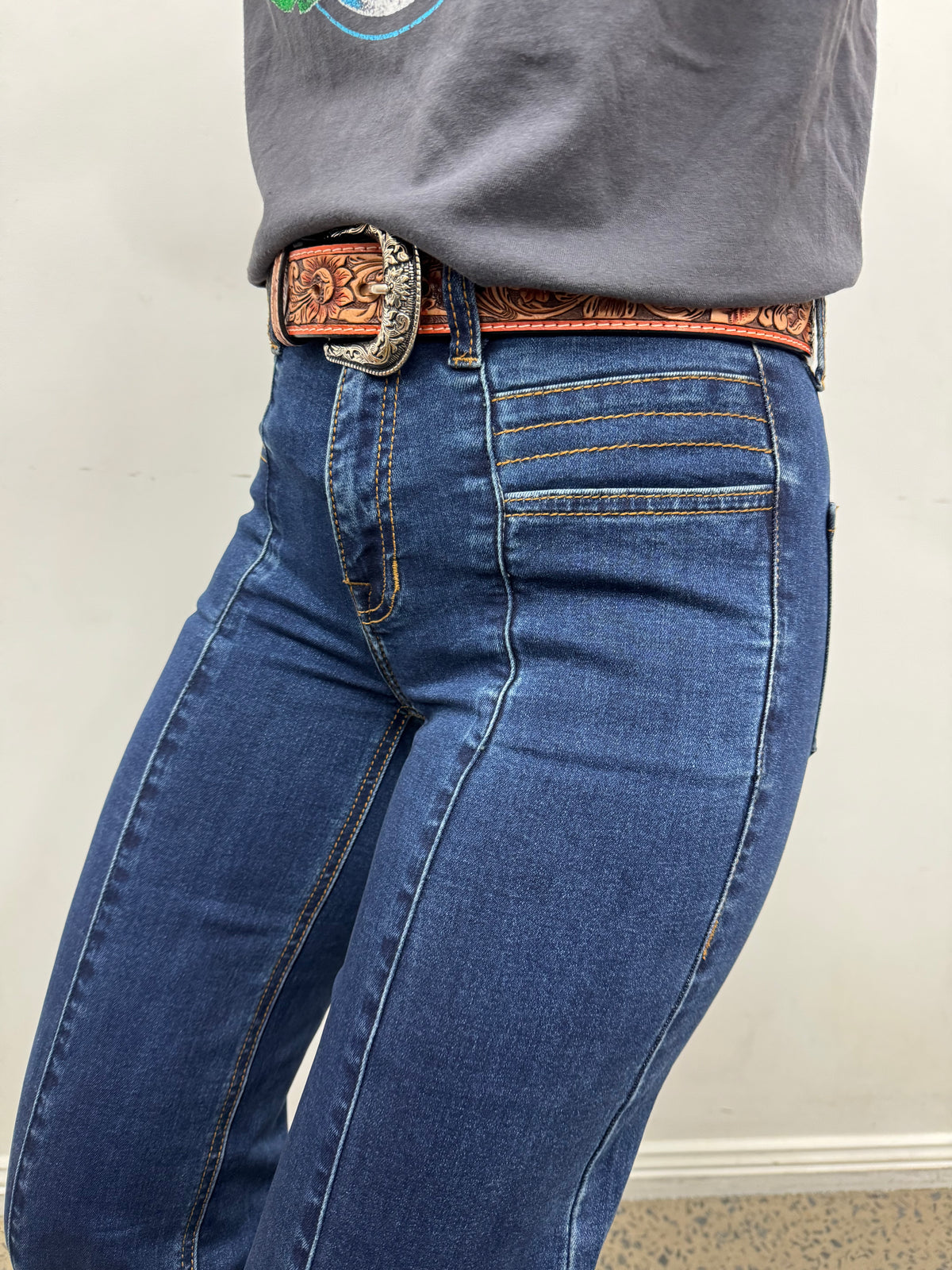 Rock & Roll Cowgirl Jeans - BW6HD07214 - Front Seam Relaxed High Rise Flare