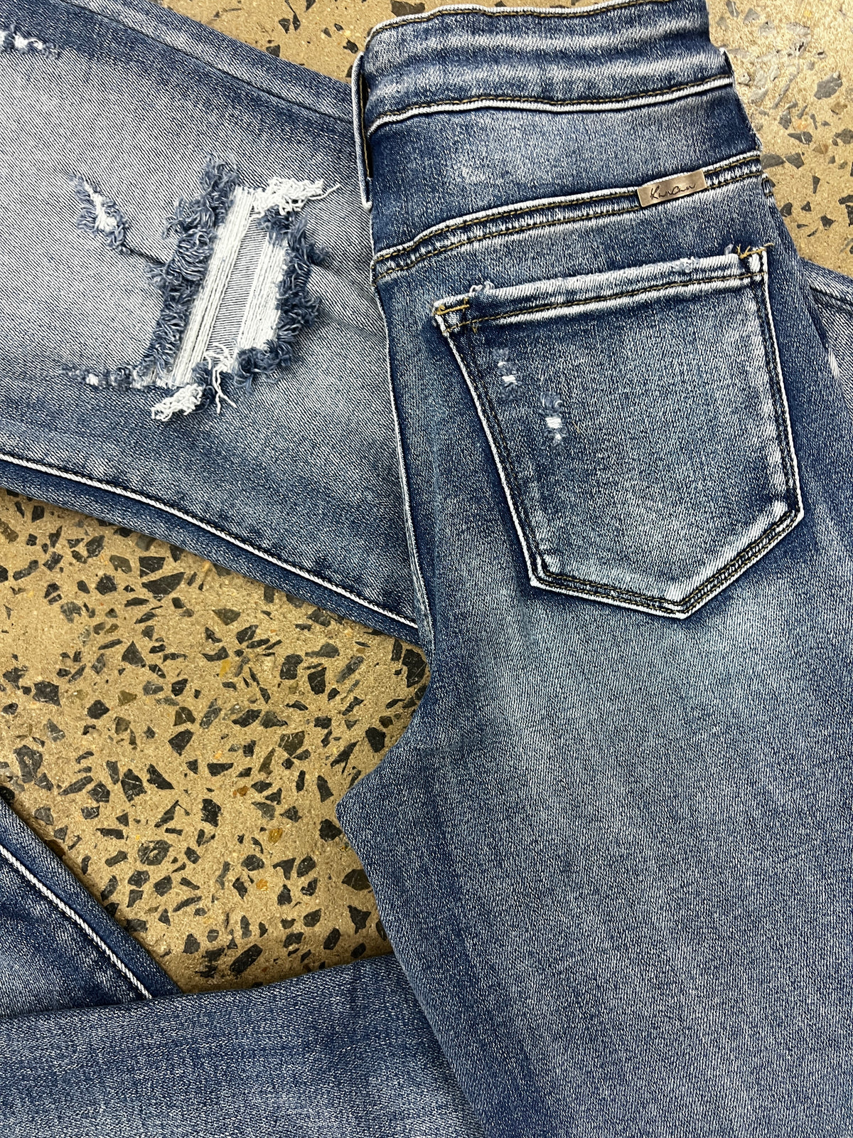 KanCan Jeans - Mid Rise Straight Leg (KC20064M)