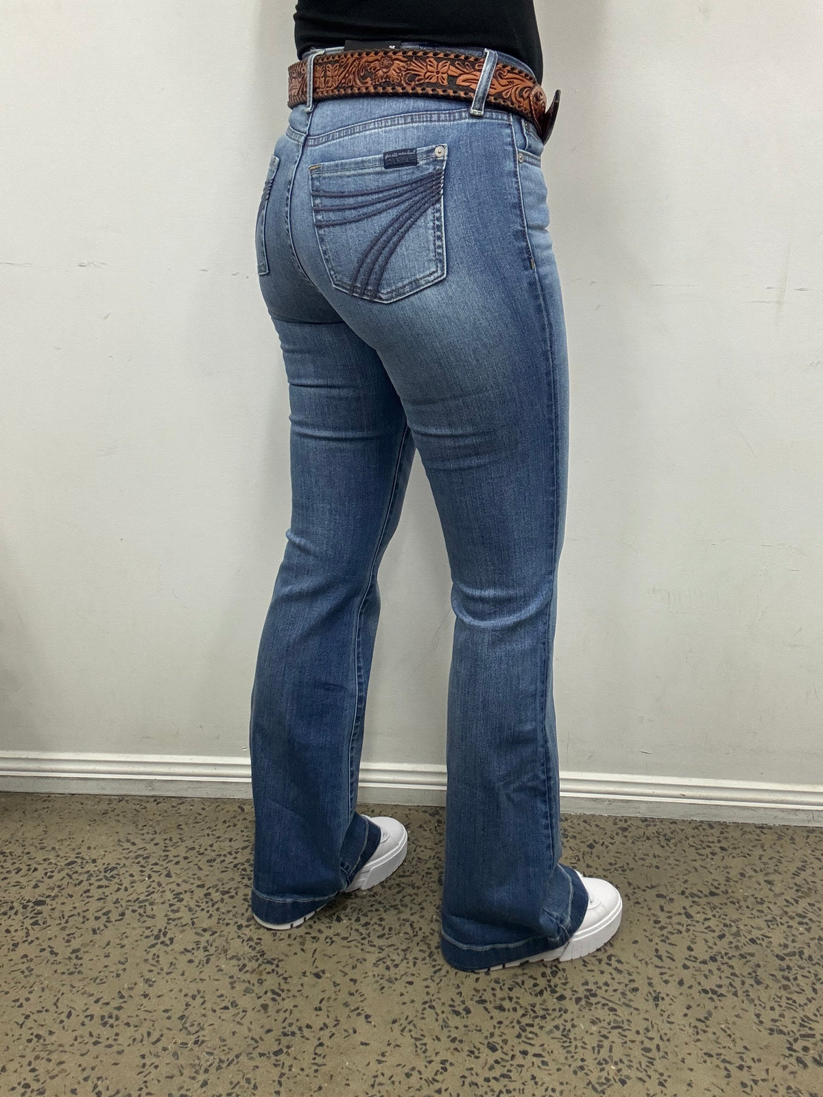 7 For All Mankind - Dojo Distress Authentic Light