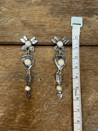 Western Earrings - White Stone Arrows