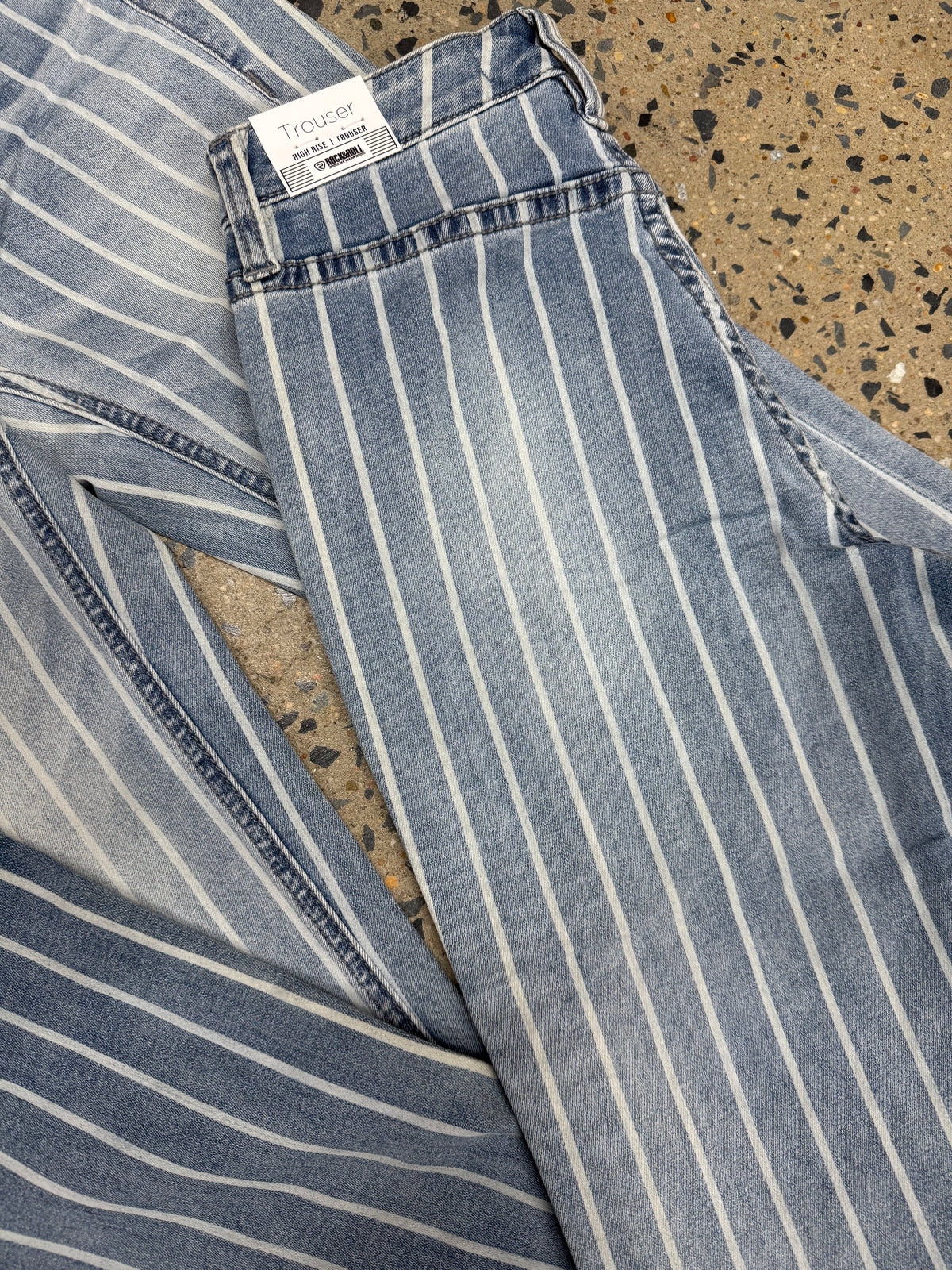 Rock & Roll Cowgirl Jeans - W8H2533 - Stripe High Rise Trouser