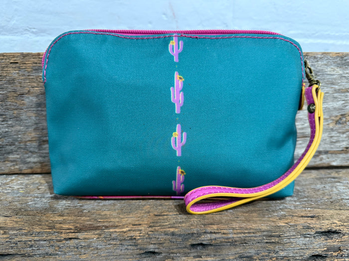 Cass - Western Long Horn Print Pouch