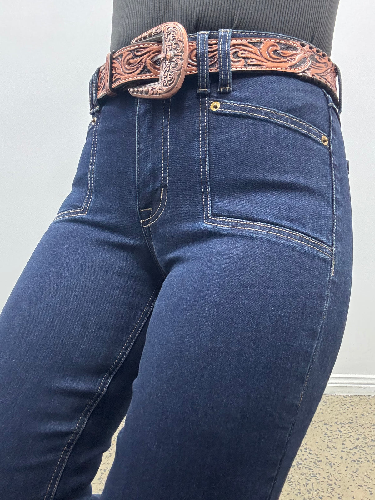 Rock & Roll Cowgirl Jeans - BW5HD09090 - Carpenter Pocket High Rise Trouser