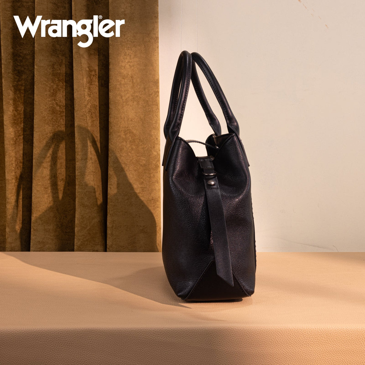 Wrangler Carry-All Aztec Expandable Tote - Black (WG199-1824BK)