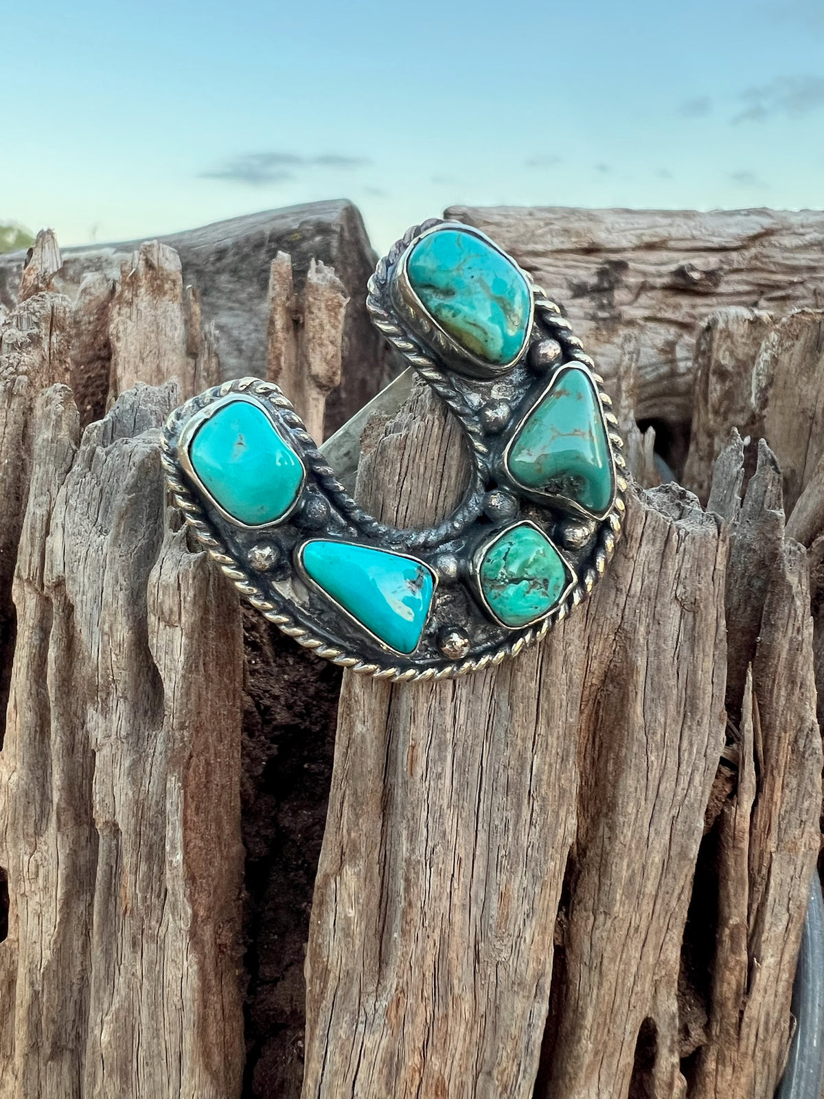 Wild Rag Slide - Horse Shoe Turquoise Cluster