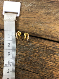 Milla Hart Earrings - Aya Huggie