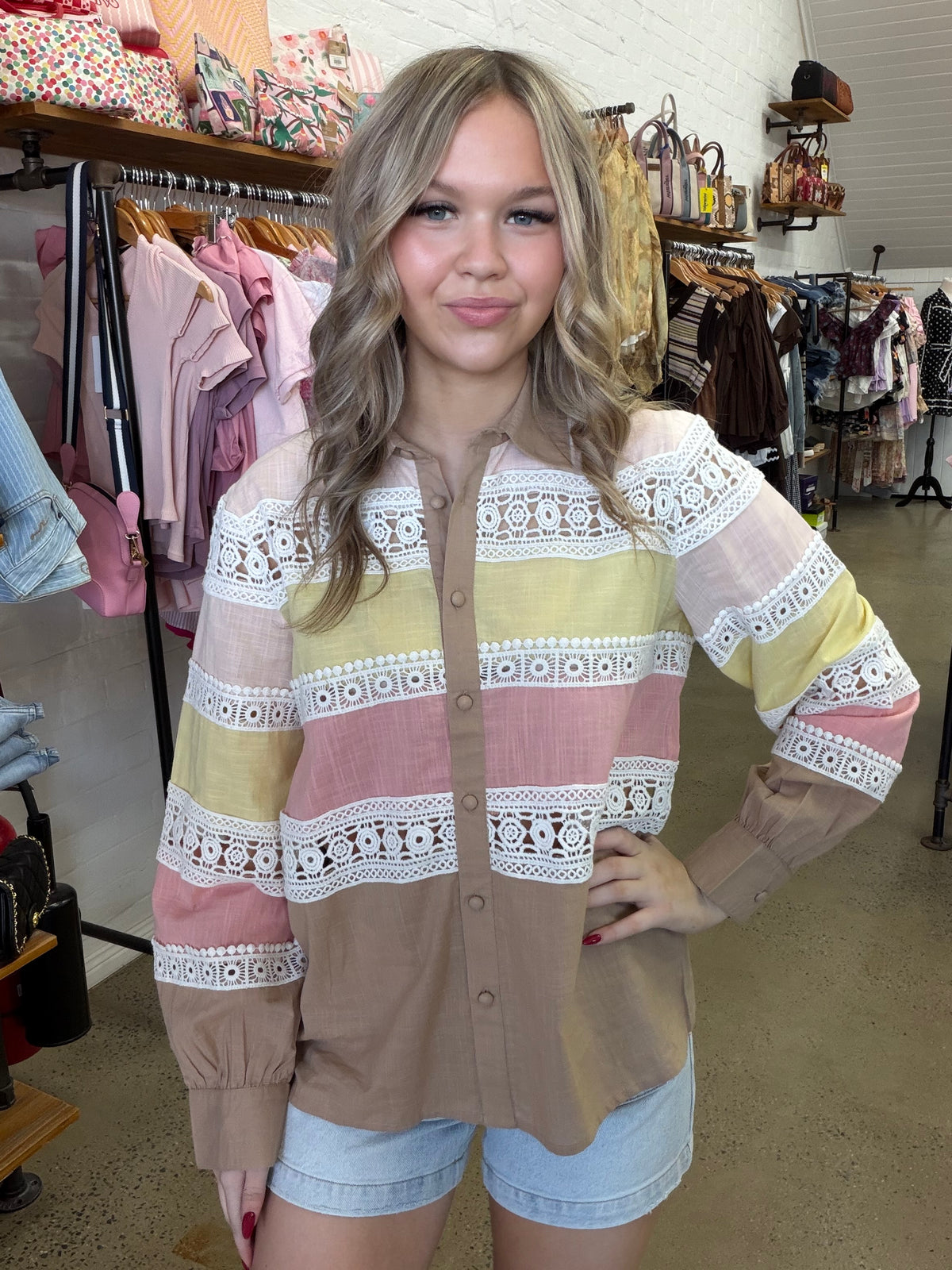 Georgie Top - Contrast Latte Lace