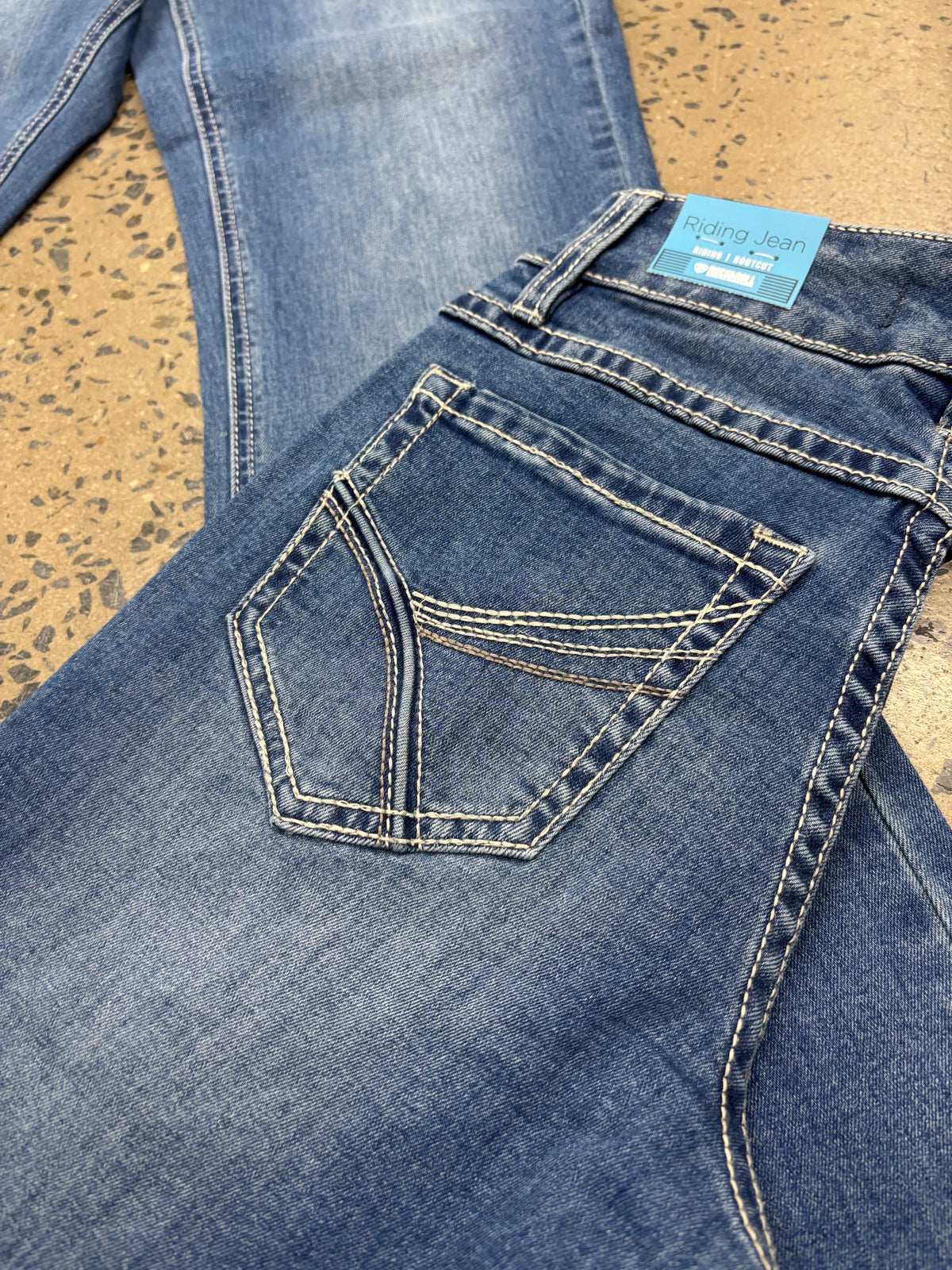 Rock & Roll Cowgirl Jeans - BW4RD09763 - Curve Embroidery Mid Rise Riding Fit