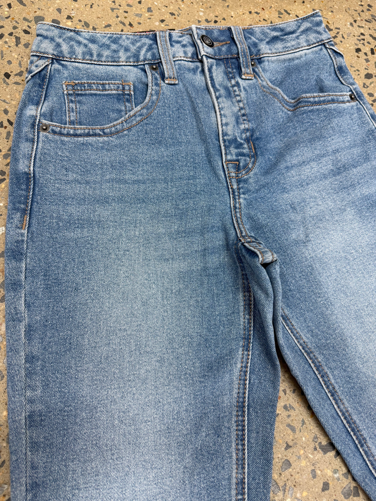 Rock & Roll Cowgirl Jeans - BW4HD07895 - Signature Detail High Rise Bootcut