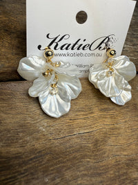 Earrings - Pearl Petal Dangle
