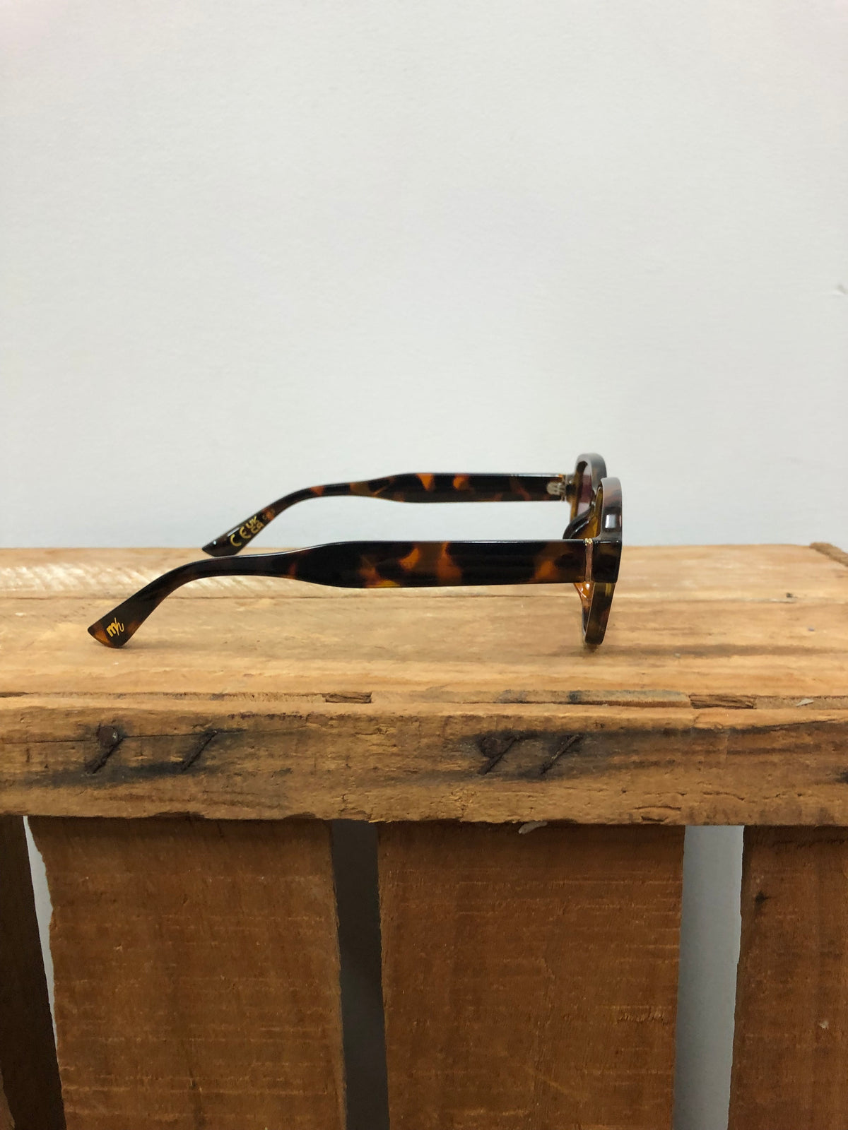 Milla Hart Sunglasses - Maja (Tortoise)