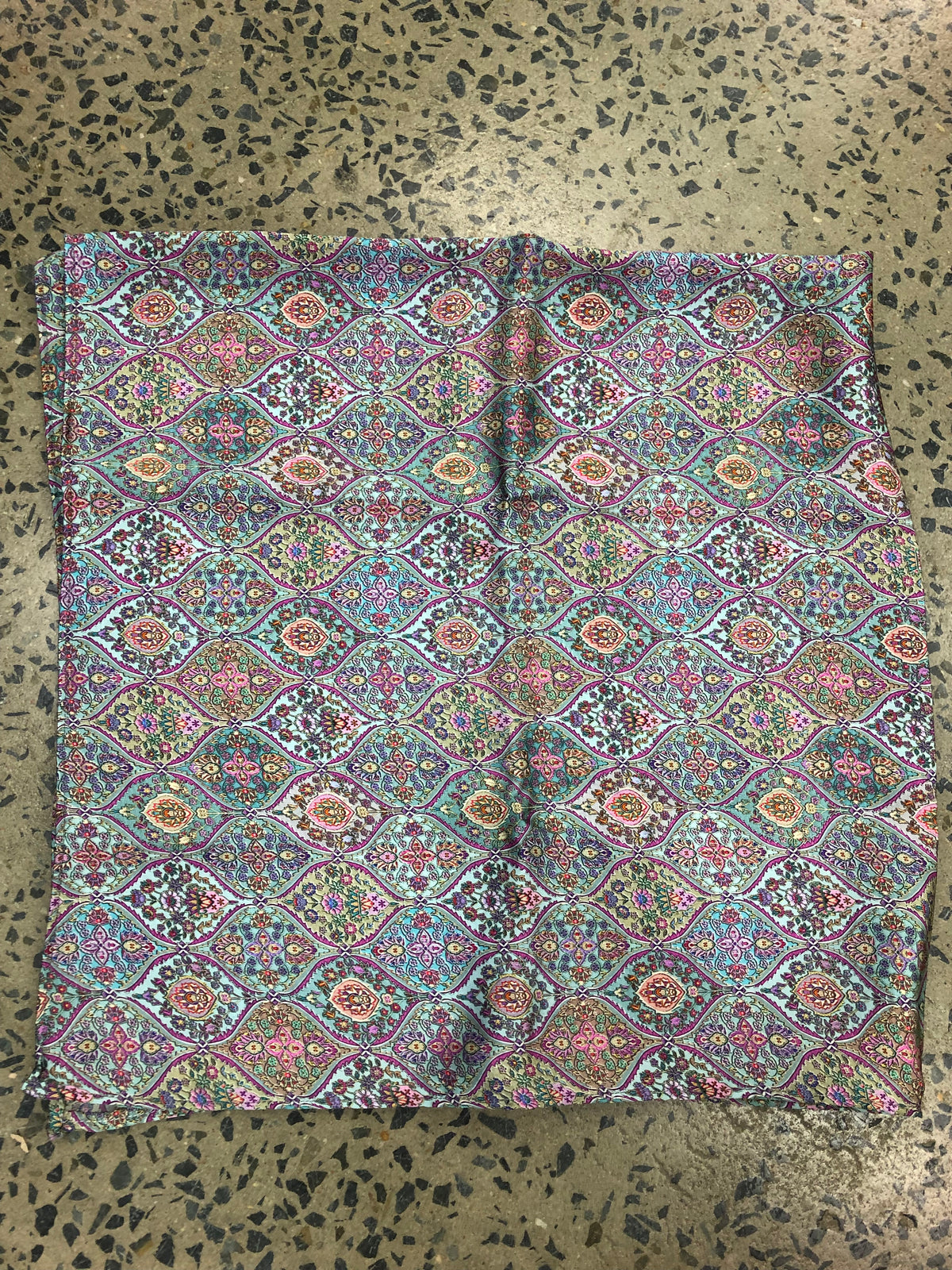Wild Rag - Riveren (Blue/Pink Paisley)