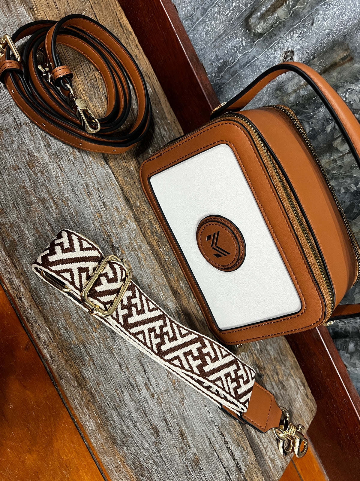 Jeani Crossbody - Beige
