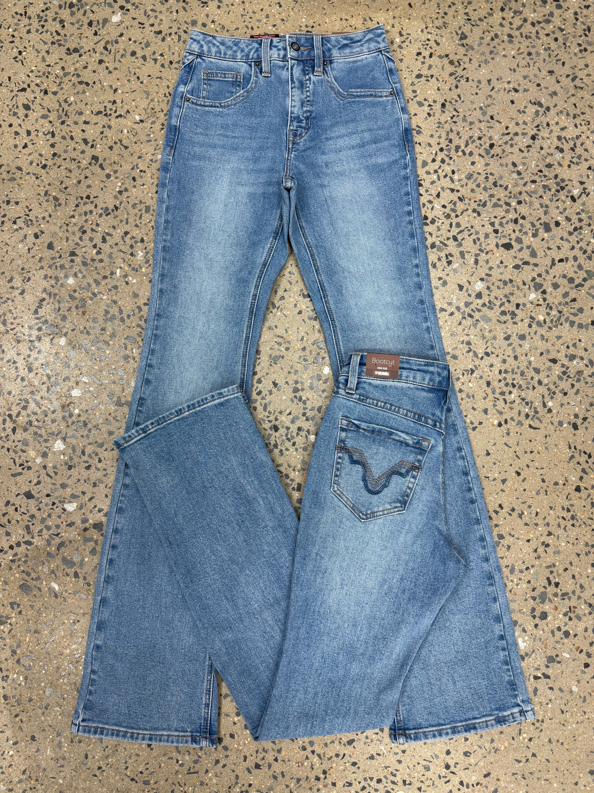 Rock & Roll Cowgirl Jeans - BW4HD07895 - Signature Detail High Rise Bootcut