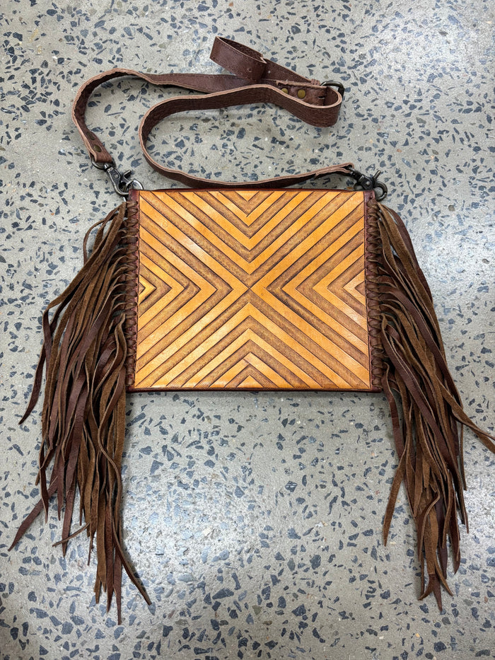 Surrey - Crossbody Clutch