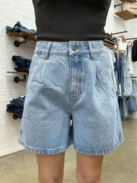 Stevie Shorts - Light Denim