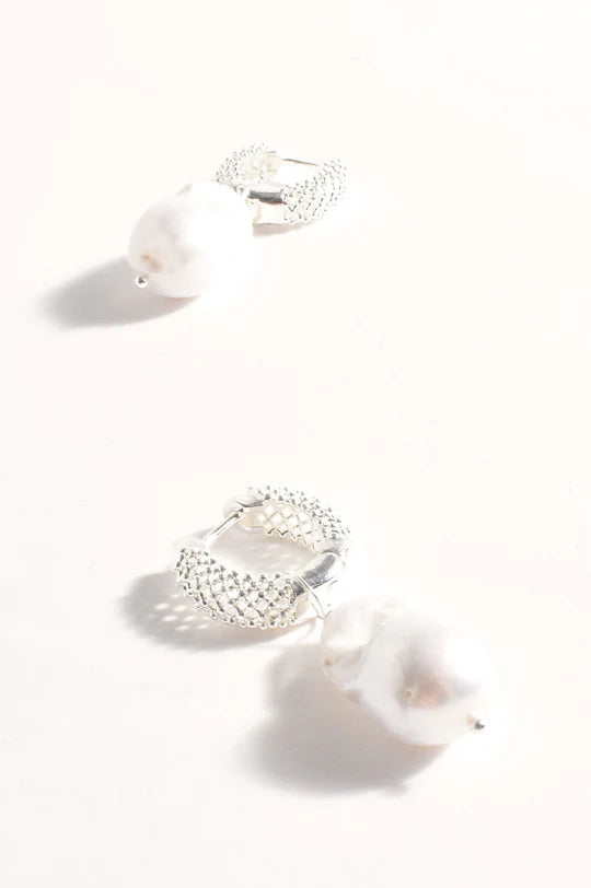 Earrings - Baroque Pearl Patterned Hoop Cream