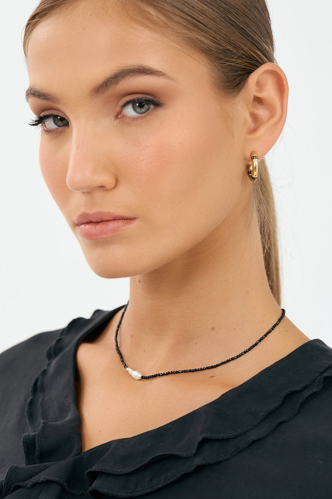 Necklace - Mini Black Bead with Pearl