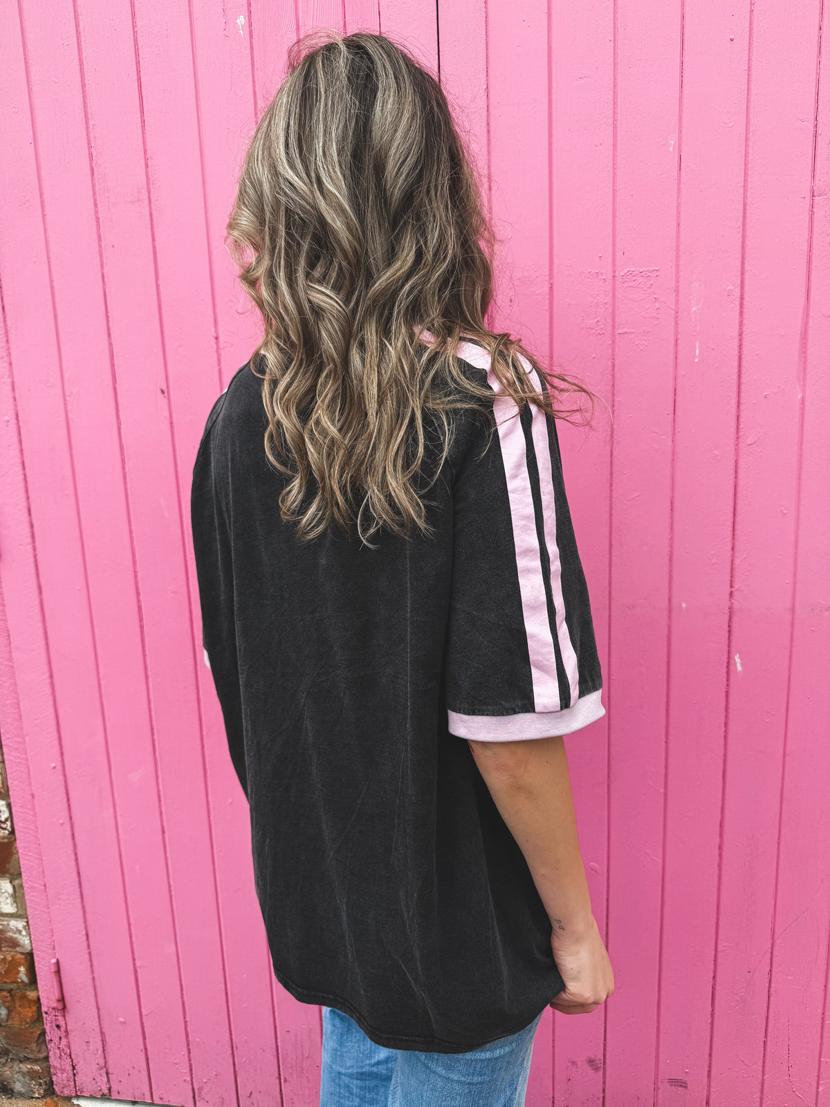 Coastal Cowboy Oversized Tee - Charcoal & Pink