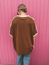 Pistolera Oversized Tee - Brown & White