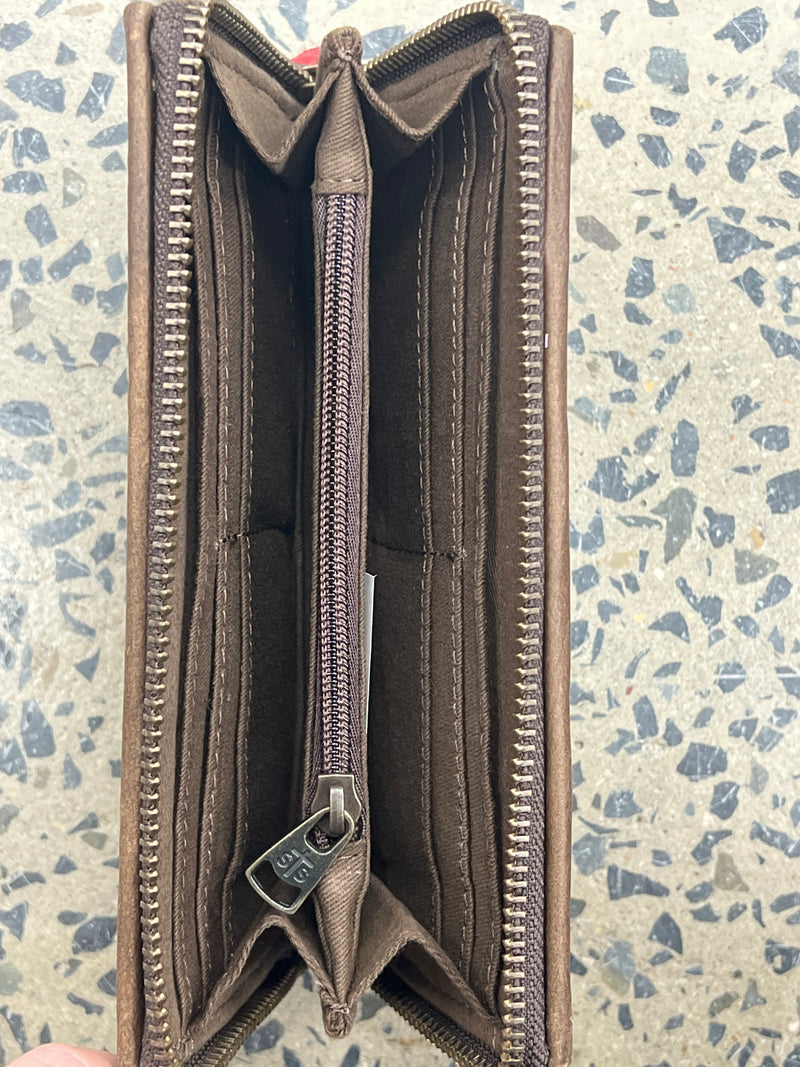 Chaynee Mountain Ladies Bifold Wallet