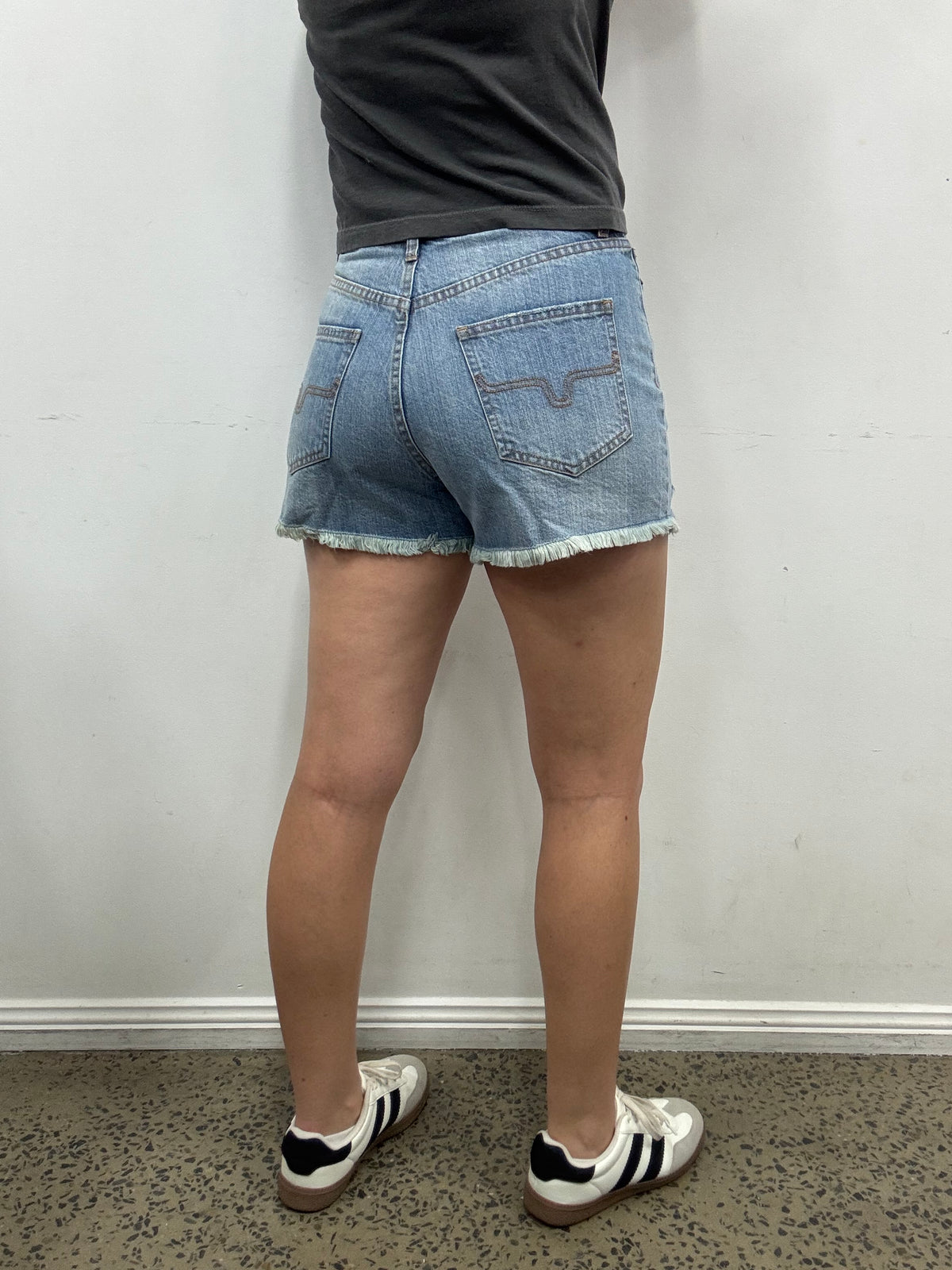 Kimes Ranch Shorts - Daisy Mid Wash