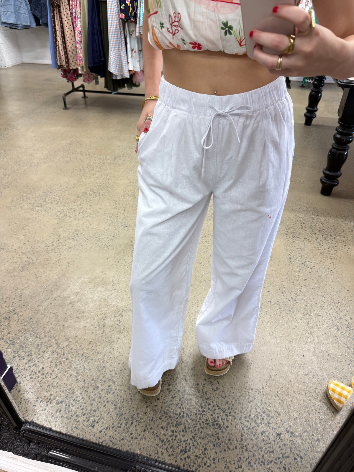 Essential Pants - White