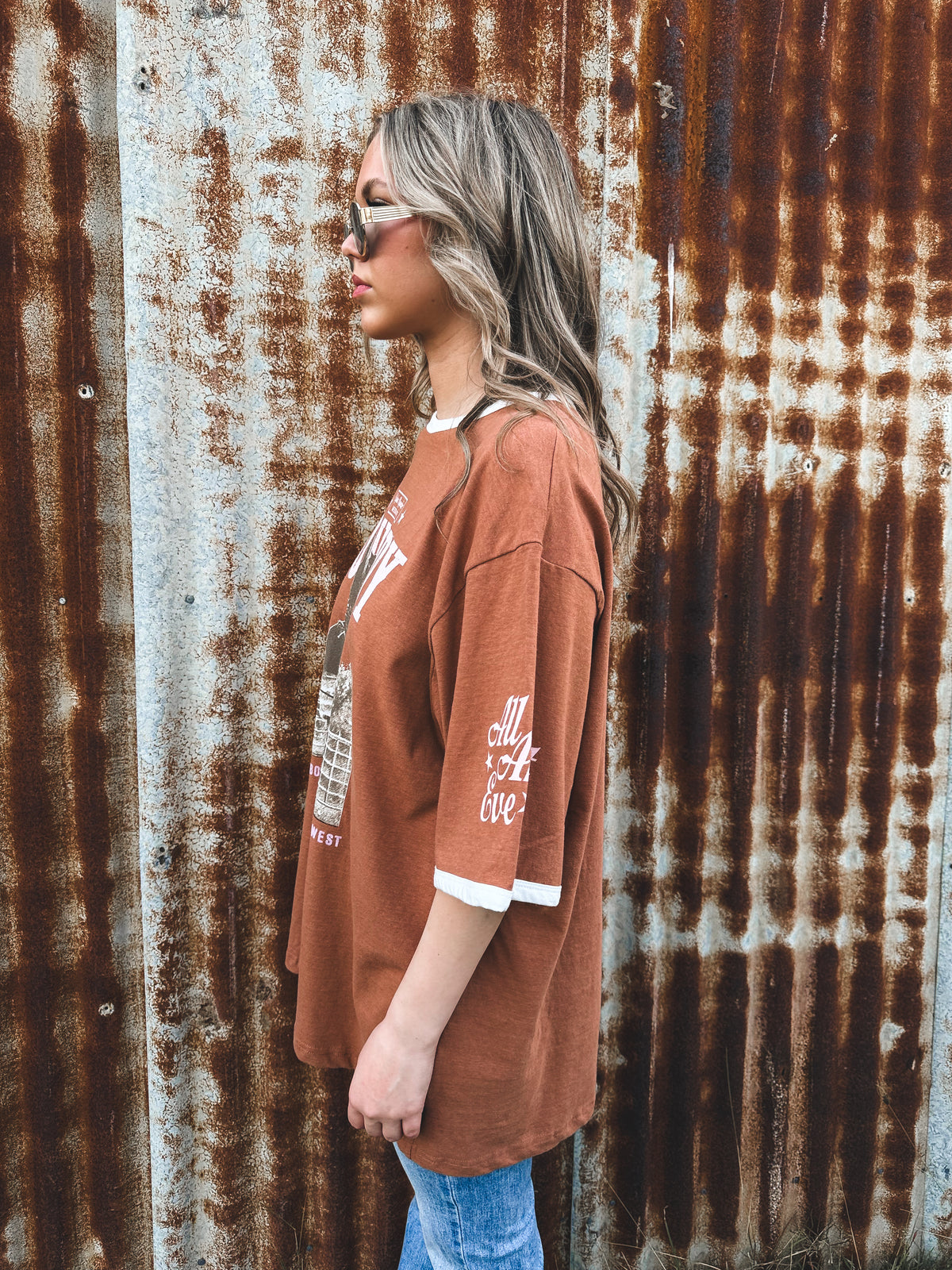 Howdy Oversized Tee - Cinnamon