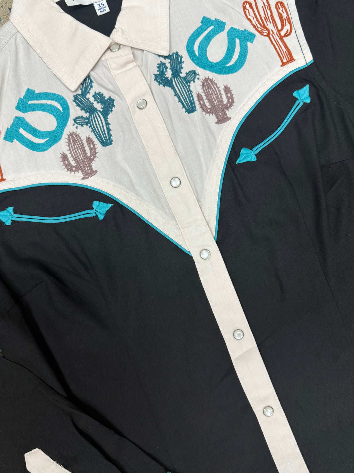 Panhandle - Retro Cactus Long Sleeved Snap (LWN2S07913)