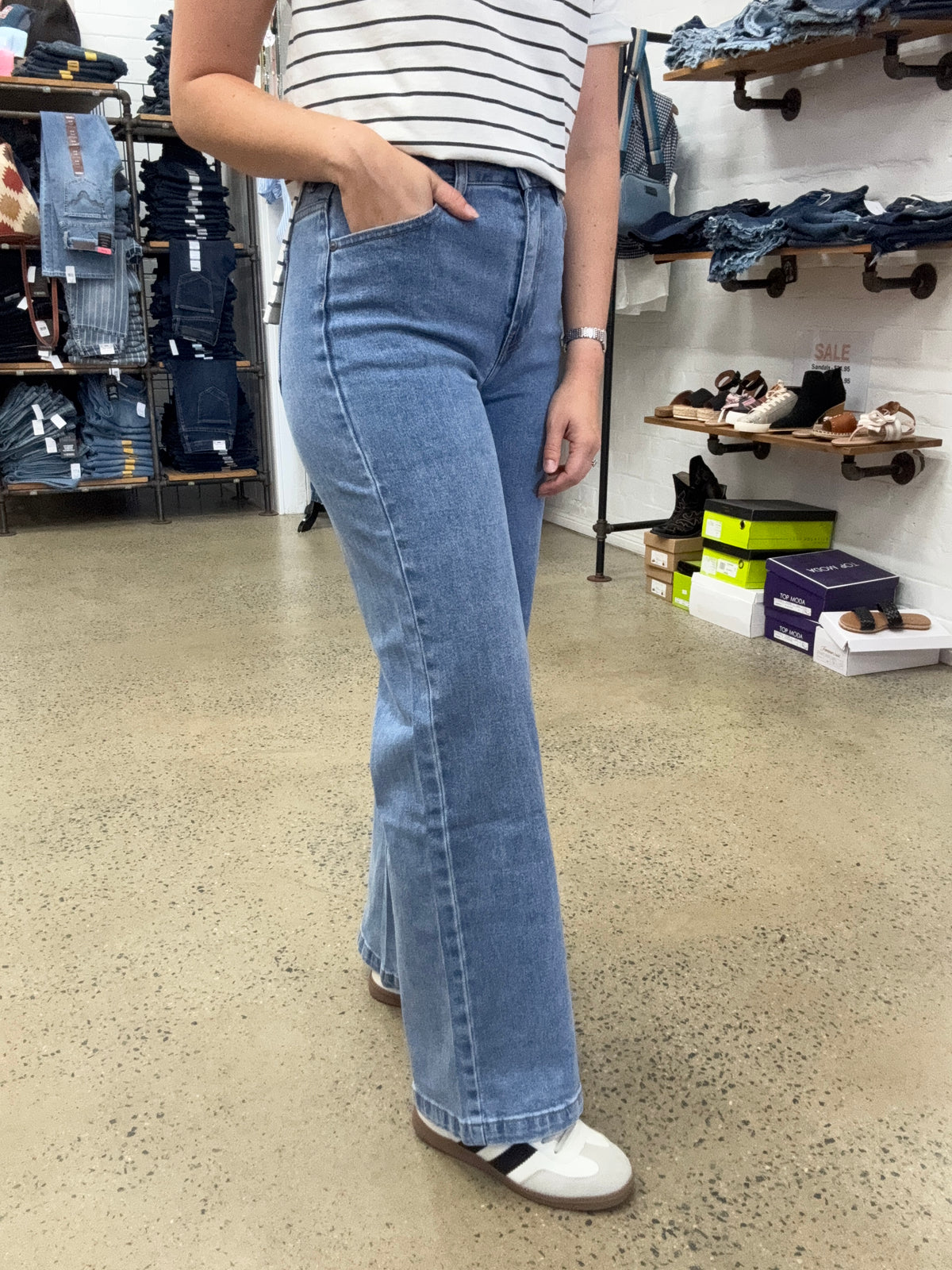 AAE - Jacqui Wide Leg Light Blue