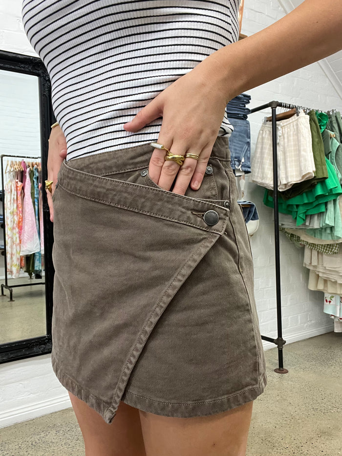 Lenni Mini Skort - Cocoa