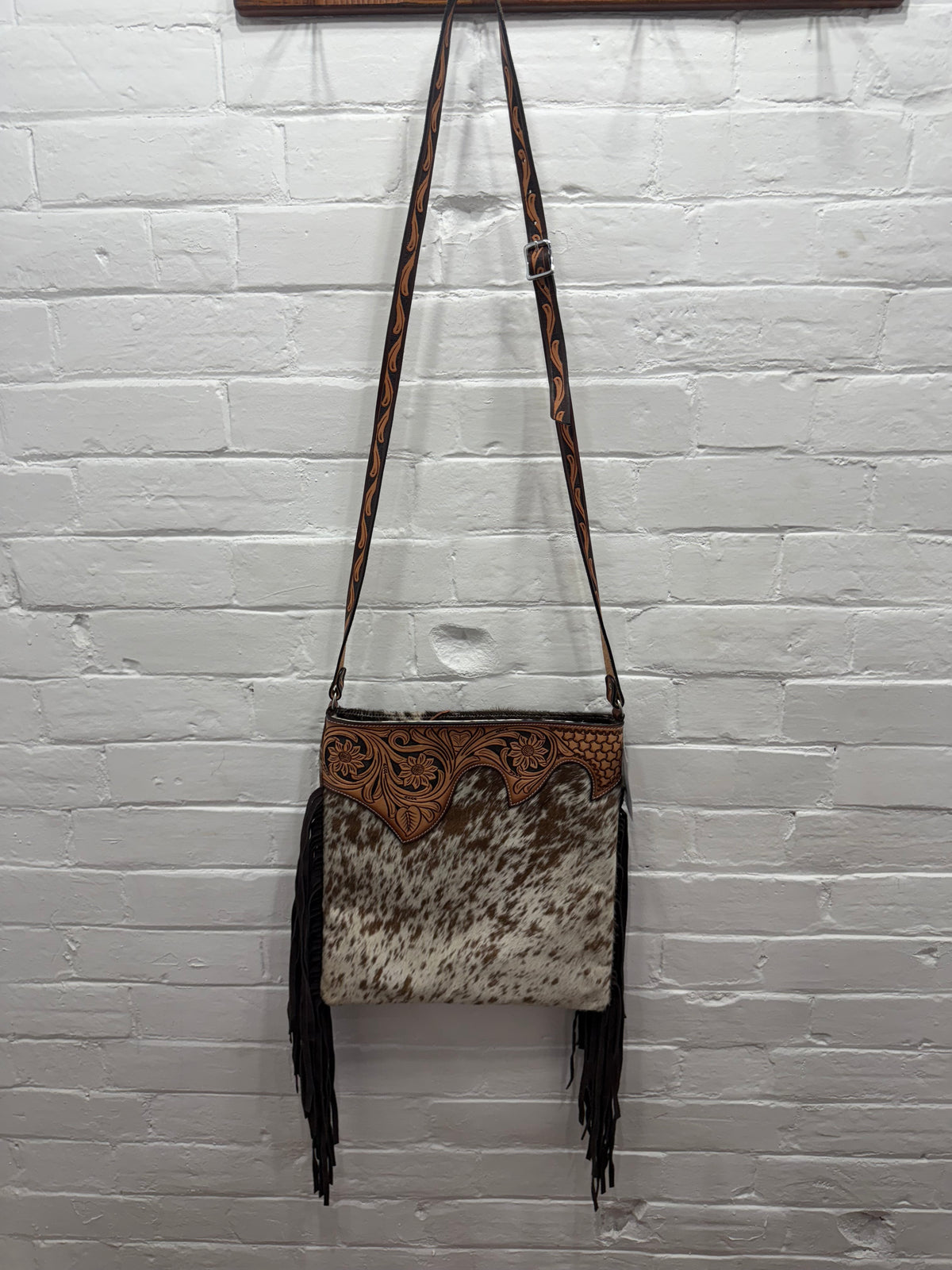 Carter - Clutches & Crossbody