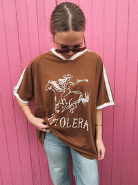 Pistolera Oversized Tee - Brown & White