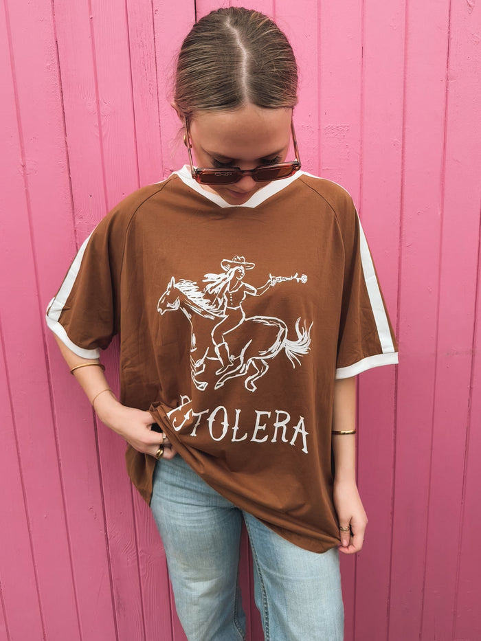 Pistolera Oversized Tee - Brown & White