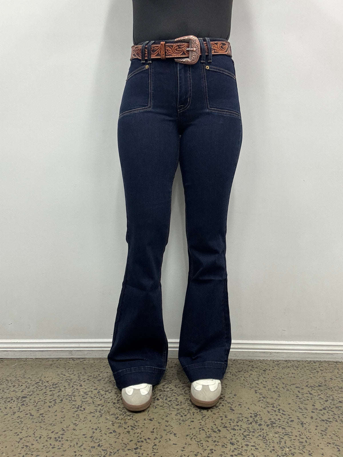 Rock & Roll Cowgirl Jeans - BW5HD09090 - Carpenter Pocket High Rise Trouser