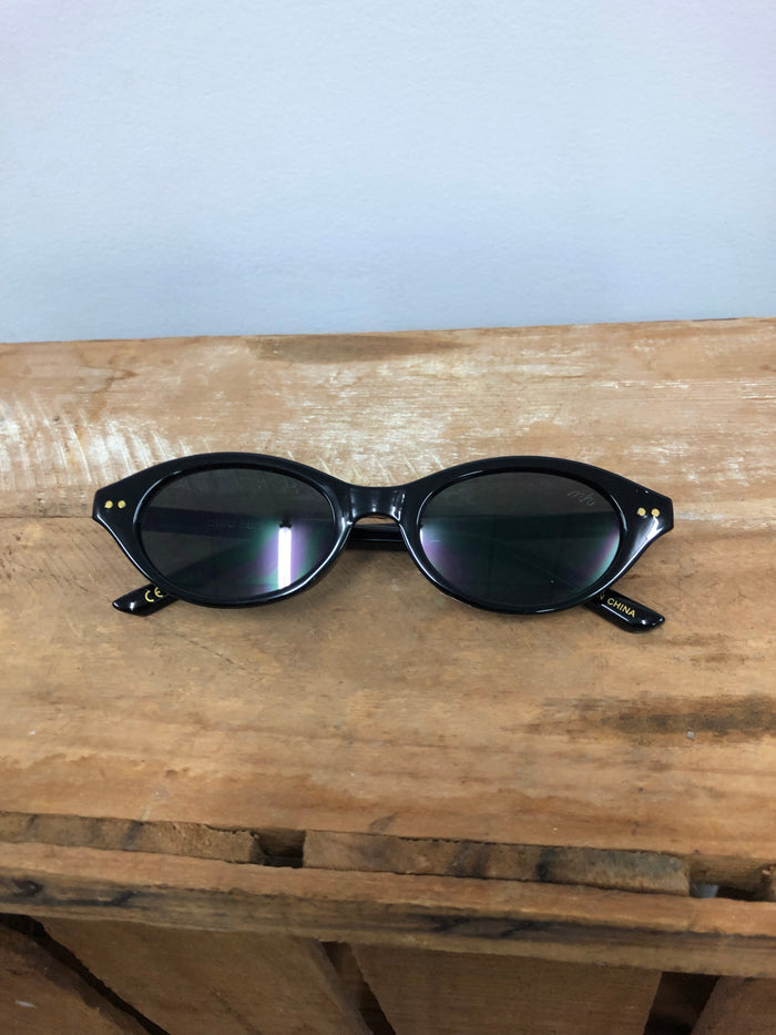 Milla Hart Sunglasses - Alva (Black)