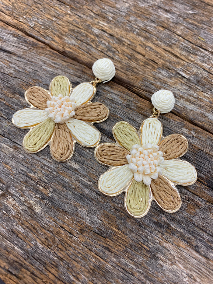 Flower Earrings - Natural White