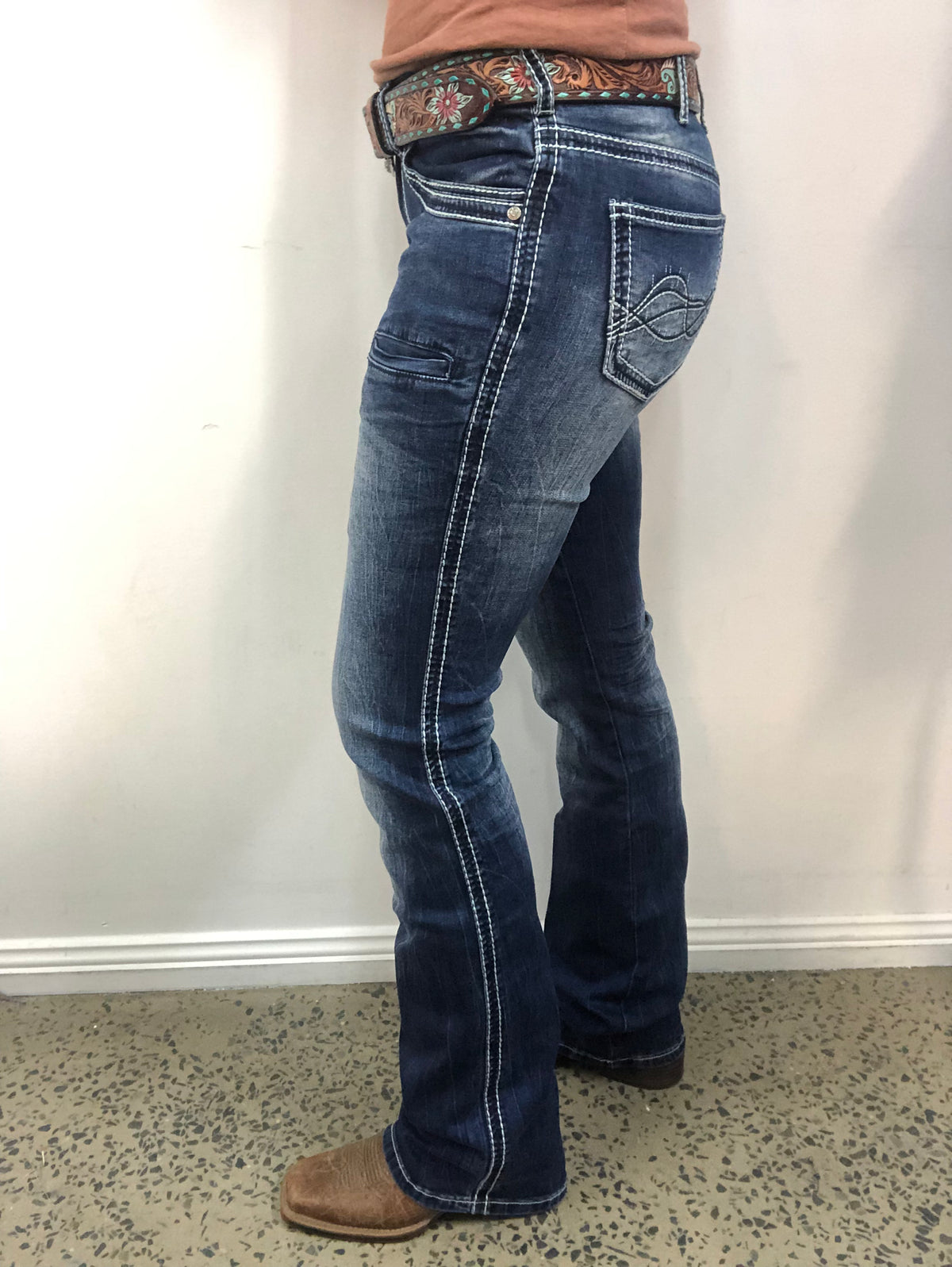 Bootcut jeans cowgirl deals